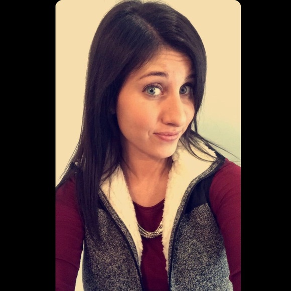 Meet your Posher, Erin - Picture 1 of 1